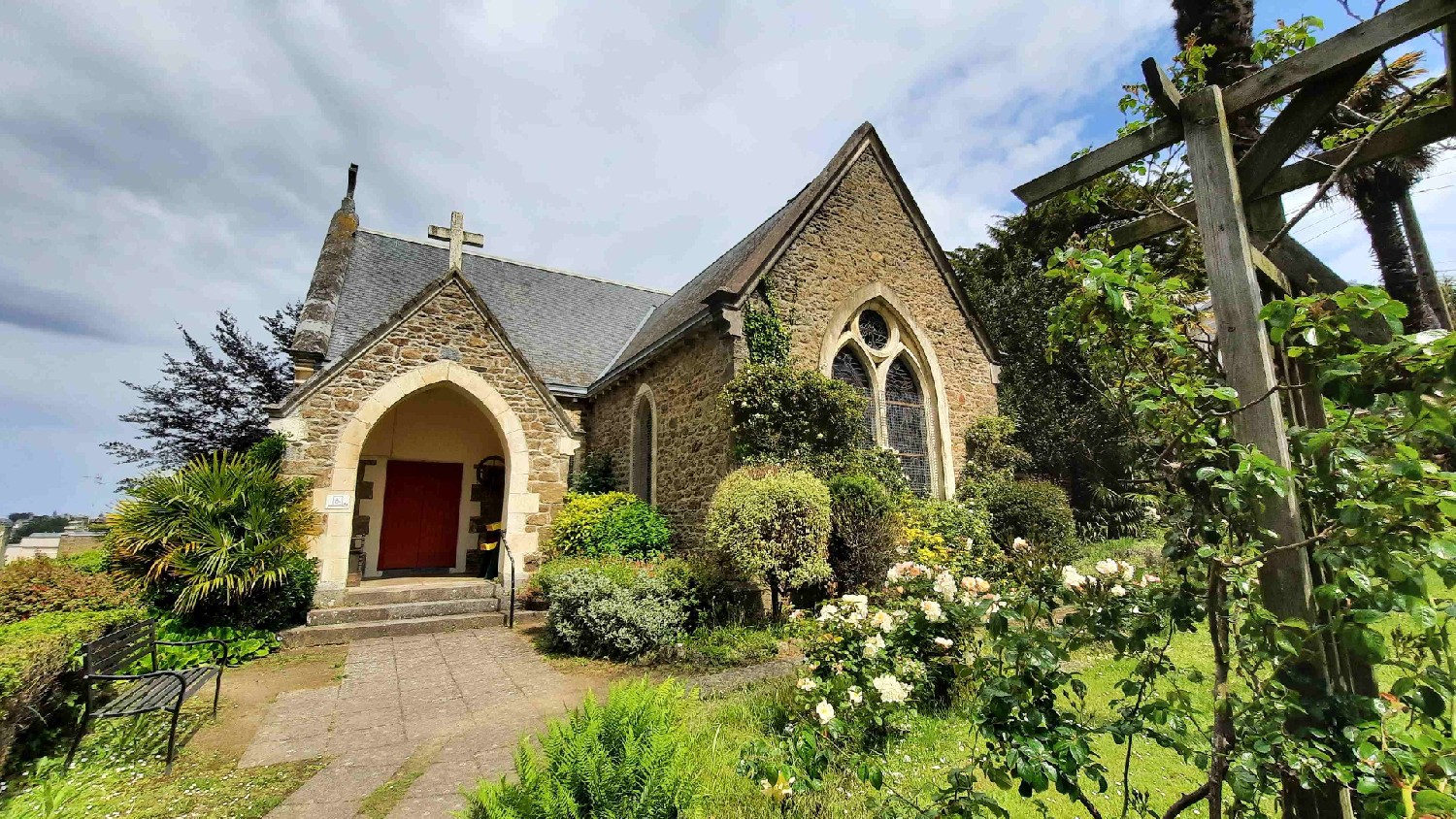 Z2405-23 GDGW Dinard 25 Eglise Anglicane St Bartholomew's