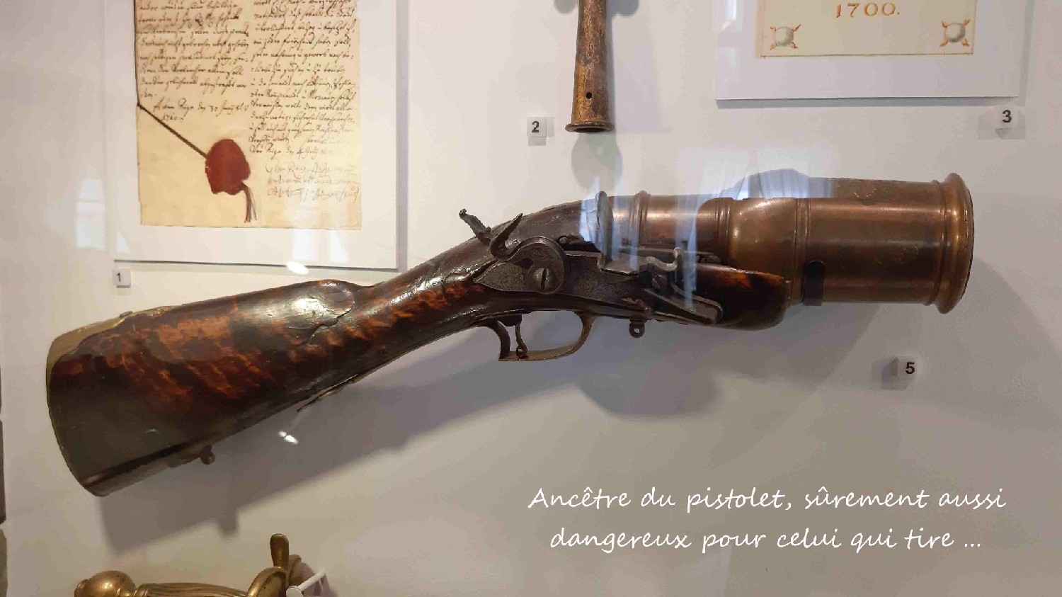 Z2406-13 J2 065 Riga au Musée d’Histoire - Pistolet de remparts peut-être