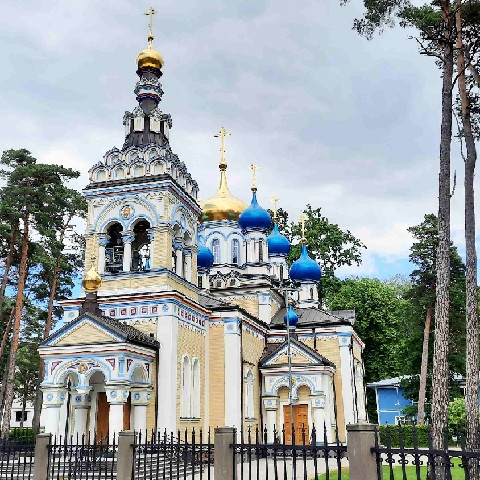 Z2406-14 J3 133 Jurmala glise orthodoxe - non visite because mariage