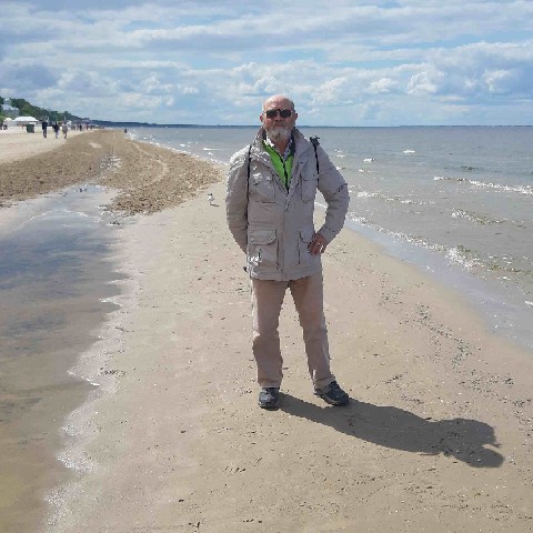 Z2406-14 J3 145d Jurmala Sur la plage - Poses Bernard Perrin