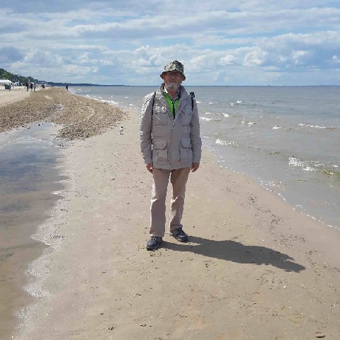 Z2406-14 J3 145i Jurmala Sur la plage - Poses Bernard Perrin