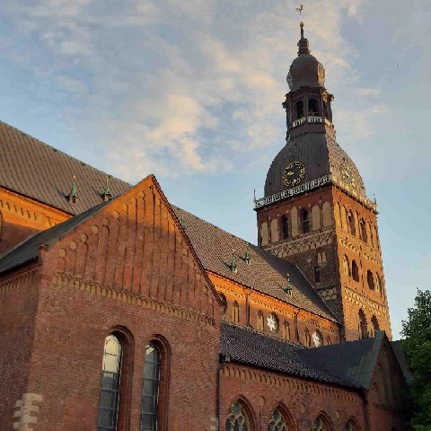 Z2406-14 J3 173 glise luthrienne Place du Dome