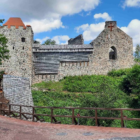 Z2406-15 J4 189 Sigulda - Arrive sur le chteau de l'Ordre livonien