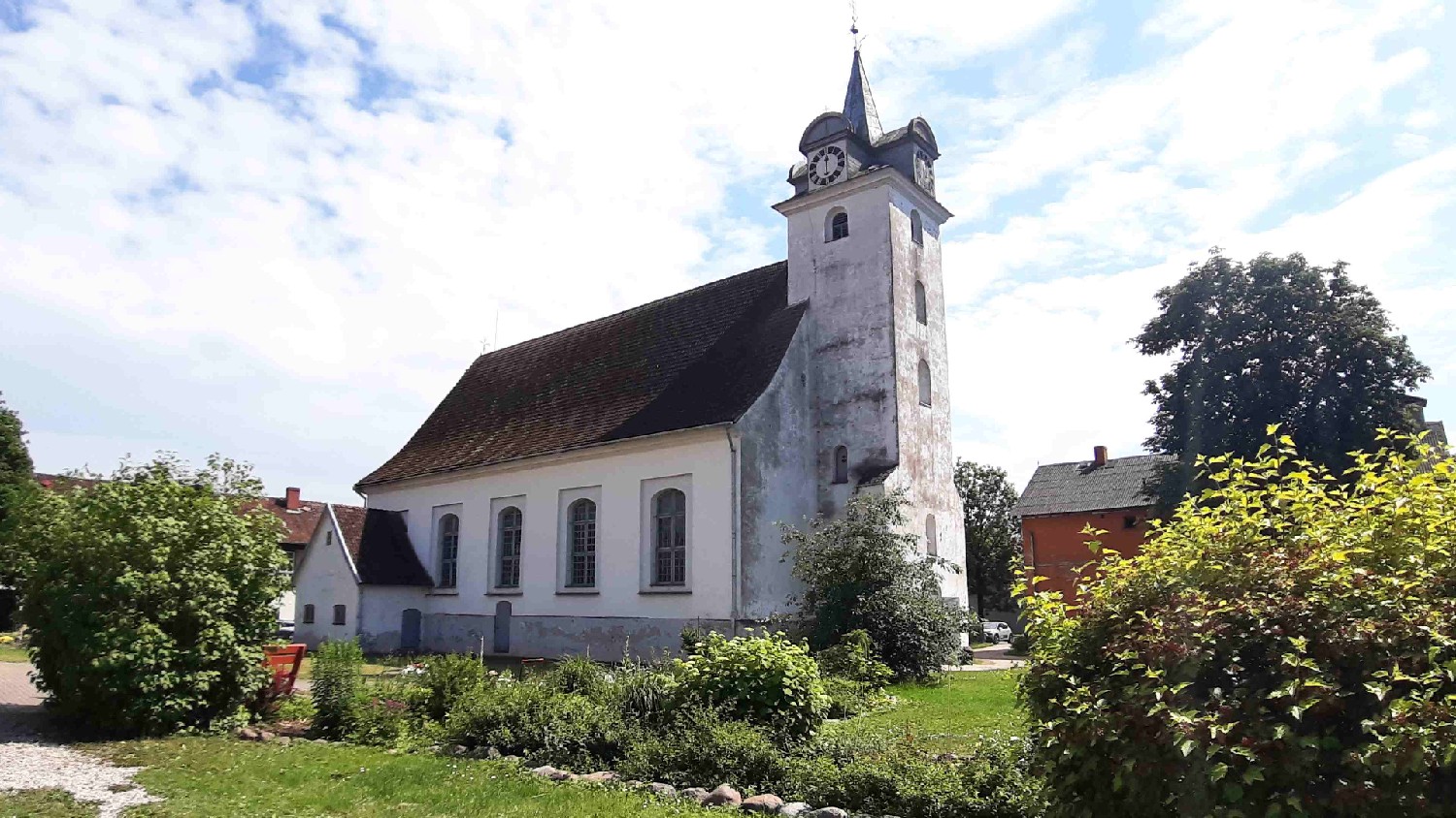 Z2406-17 J6 398 Kuldiga - Balade en ville - Eglise catholique