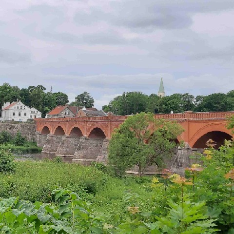 Z2406-17 J6 371 Kuldiga - le pont sur la Venta qui se jette à Ventspils