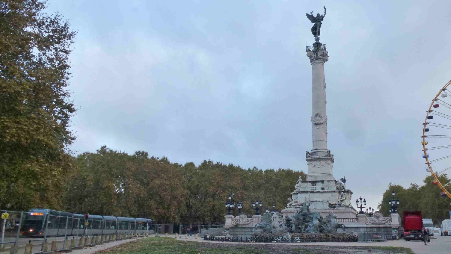 Z2410-03 GDG 01 Bordeaux - Monument aux Girondins