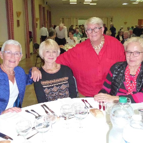 Z2410-03 GDG 119 Bordeaux - Dner Tradi -  Josette B, Marie-Claire Colleville, Martine Cavalier et Dany Liovat