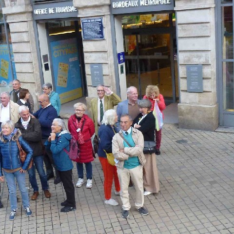 Z2410-03 GDG 18 Bordeaux - Le groupe des marcheurs