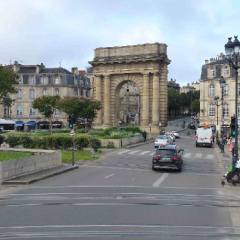 Z2410-03 GDG 23 Bordeaux - Porte de Bourgogne