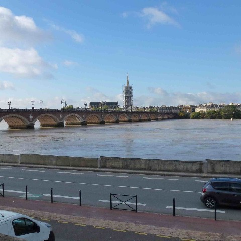 Z2410-03 GDG 25 Bordeaux - Le Pont de Pierre