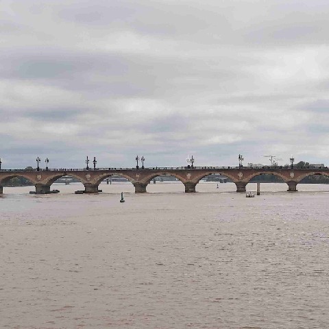 Z2410-03 GDG 67 Bordeaux Pont de Pierre